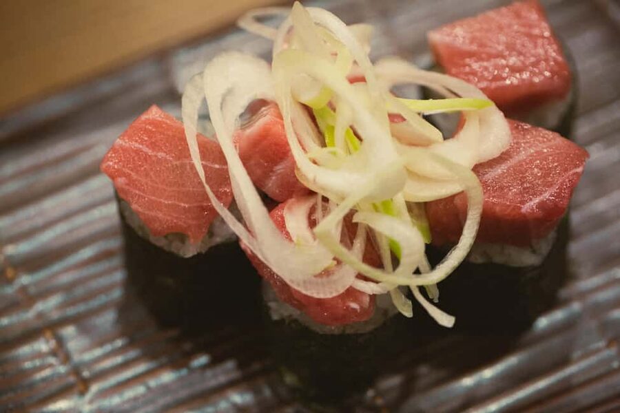 Tokyo: Shinjuku Izakaya and Golden Gai Bar Hopping Tour (2h) - Omoide Yokocho (Memory Lane): yakitori, beer, and retro alley mood