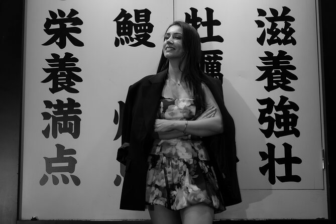 Tokyo Shinjuku Night Photo Tour with Pro Gota - Comfort and timing, walking 3 km at night