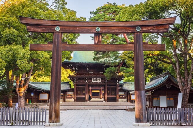 Tokyo Small Group Tour with Guide - Imperial Palace East Gardens and Nijubashi Bridge views