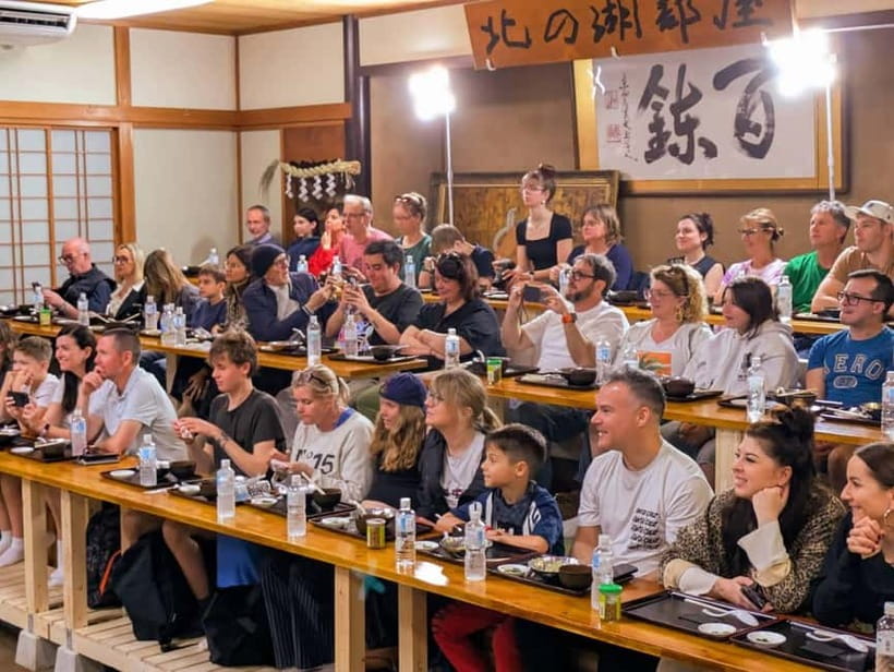 Tokyo: Sumo Show and Dining Experience - Tokyo Sumo Room setup: former wrestler, one small ring, and English hosts