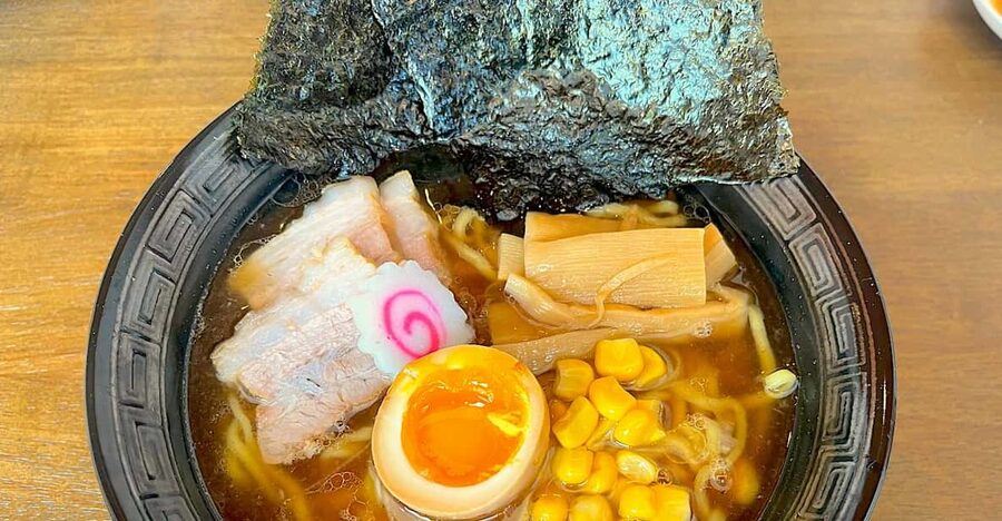 Tokyo: Sushi and Ramen Cooking Class with Sake Pairing Set - Getting to HAUS Tsukishima and settling in fast
