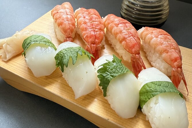 Tokyo Sushi Making Class : Sake Ceremony & Matcha Experience - Kagami-biraki and the group toast: more than a gimmick