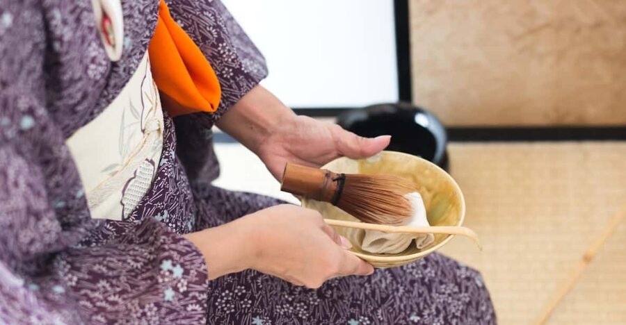 Tokyo: Tea Ceremony Experience in a small tea room - The Real Core: Learning Matcha the Guided Way