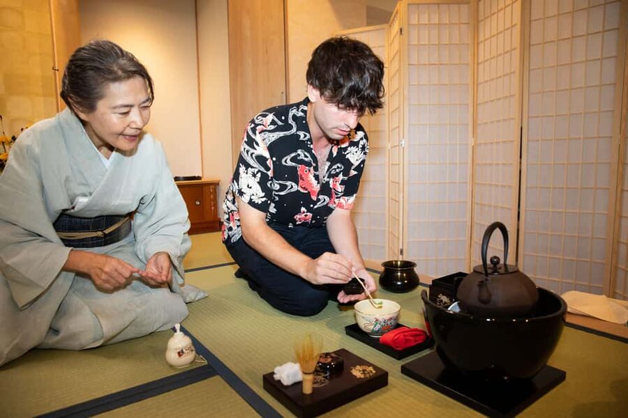 Tokyo: Tea Ceremony Experience in Asakusa - Wheelchair accessibility and comfort