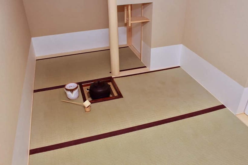 Tokyo: Tea Ceremony in Shibuya Tokyo - Tasting Traditional Japanese Sweets and Your Own Matcha