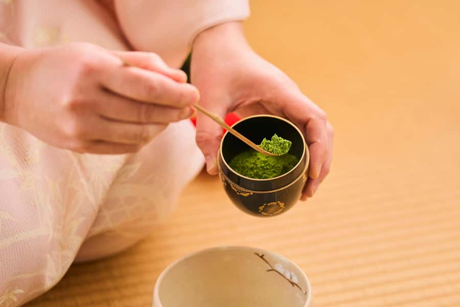 Tokyo: Tea Ceremony & Japanese Traditional Sweets - Getting to the meeting point near Hakusan Station