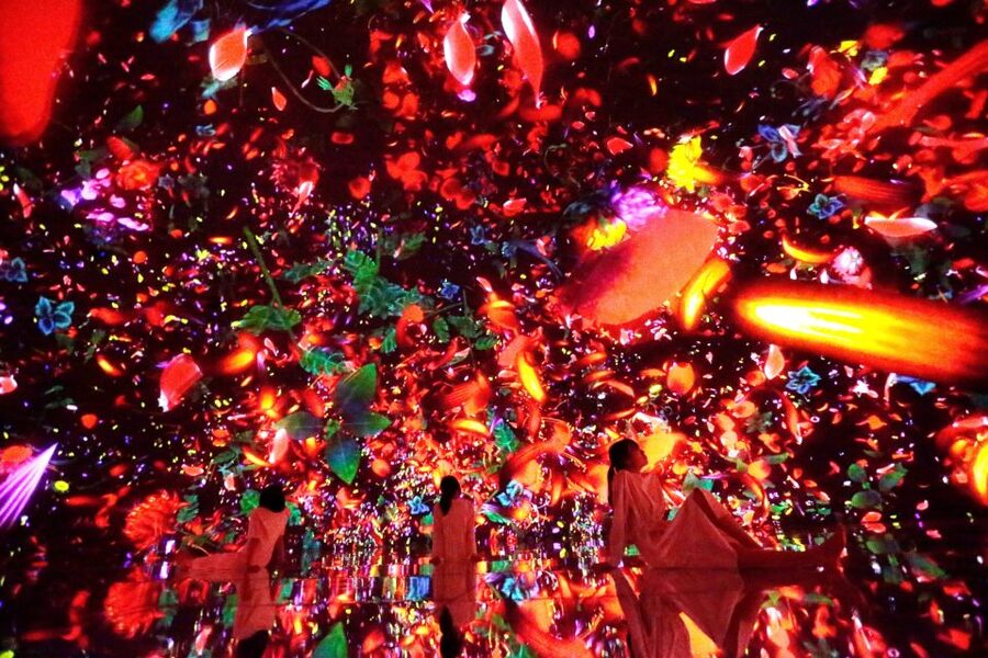 Tokyo: teamLab Planets TOKYO Digital Art Museum Entry Ticket - How long to plan, and how to handle peak-time crowds