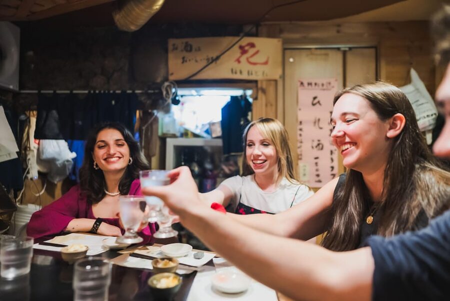 Tokyo: The Best of Izakaya in Shinjuku Food & Cultural Tour - The Main Event: 2.5 Hours of Food Tasting That Actually Feeds You