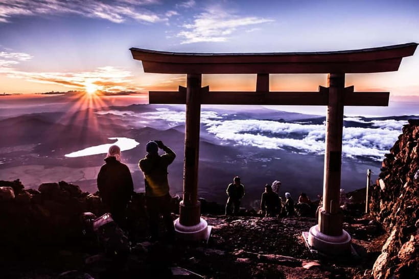Tokyo To Mount FUJI Day Trip With English guide - Getting Picked Up in Tokyo (and the Yokohama Add-On)