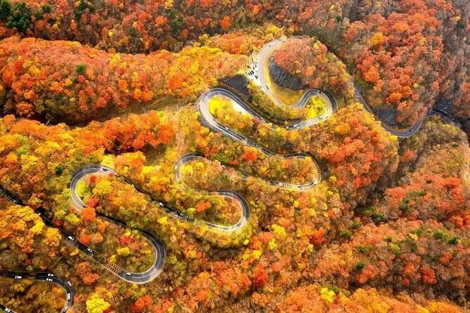 Tokyo: Toshogu Shrine (Nikko Toshogu), Lake Chuzenji, Kegon Falls - Iroha Mountain Road: 48 Turns That Make the Journey Part of the Attraction