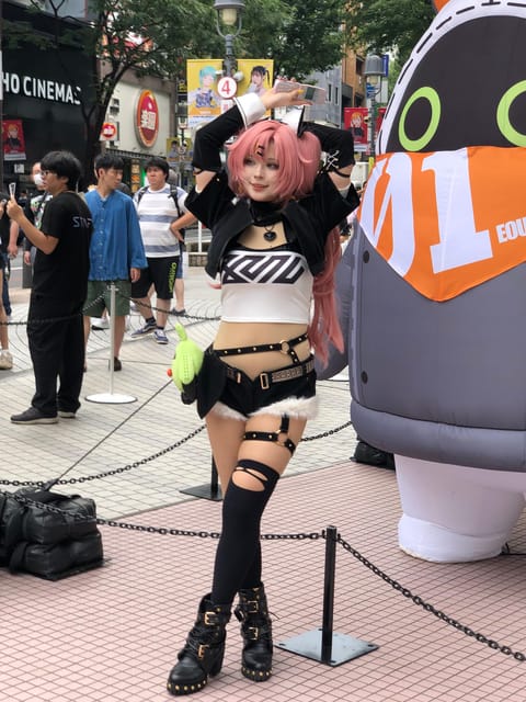Tokyo Tour in Spanish (Shibuya - Harajuku - Shinjuku) - The 8-hour route that makes Tokyo feel manageable