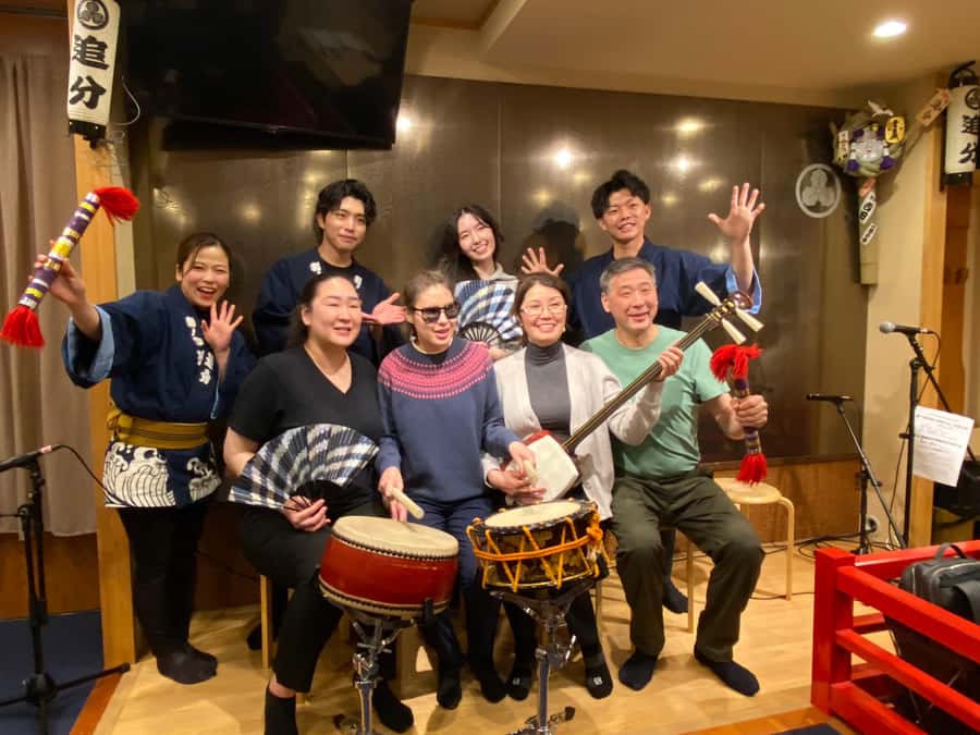 Tokyo: Traditional Asakusa Music Show with Dinner - Price and Value: What $140 Buys You in Real Terms