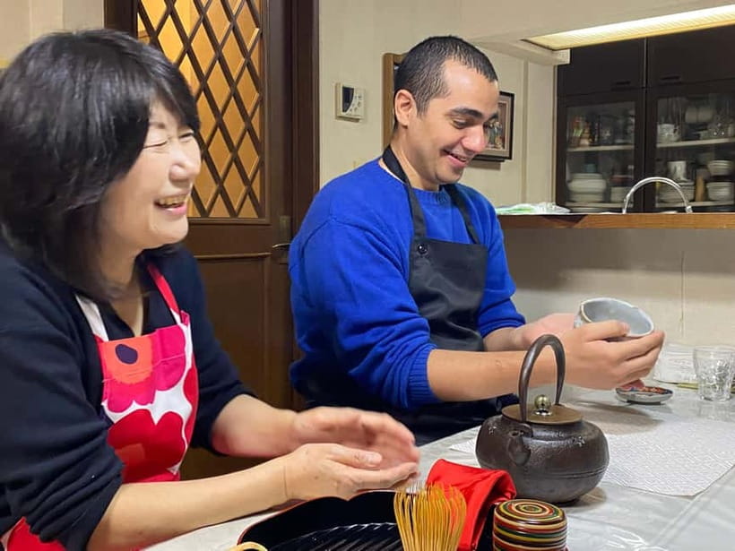 Tokyo: Traditional foot-kneaded Udon noodles class - Izumi’s home kitchen, and how the small group changes the feel