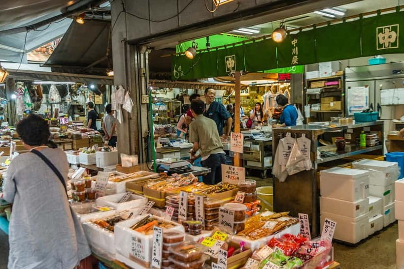 Tokyo: Tsukiji Fish Market Culture Tour with Sashimi Tasting - Weather, Walking, and Comfort: The Stuff That Impacts Enjoyment
