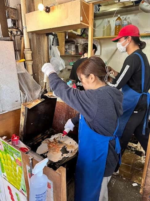 Tokyo: Tsukiji Fish Market Foodie and Educational Tour - Price and value: is $70 fair for this 2-hour plan?