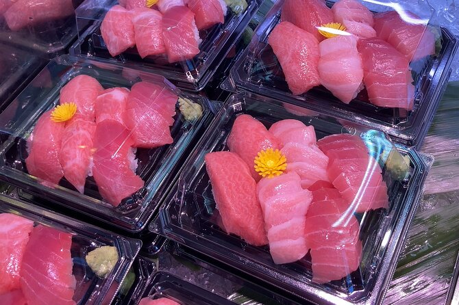 Tokyo Tsukiji Fish Market Walking and Exploring Hidden Gems Tour - Small Group Size and the Guide’s Role (Inok)
