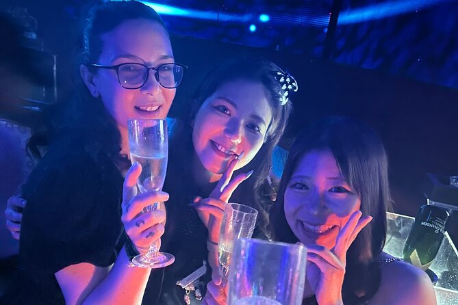 Tokyo VIP private nightlife tour with a local insider - Renaud and the value of a bilingual guide after dark