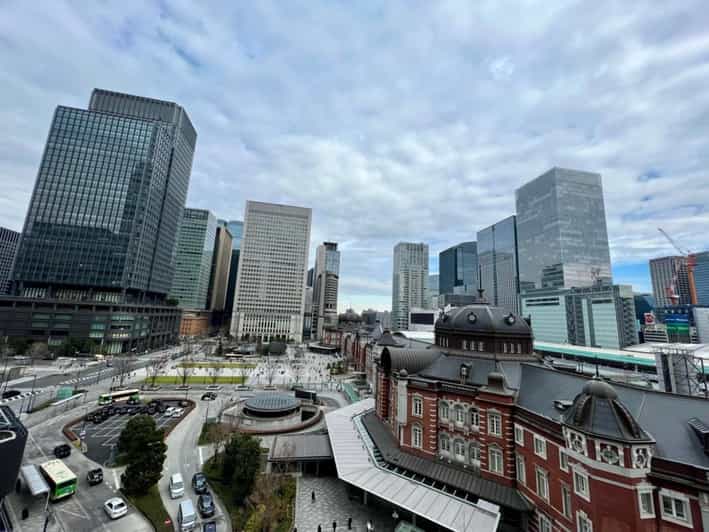 Tokyo walking tour around Imperial Palace and Tokyo Station - Imperial Palace outer grounds: the change in pace you feel in your body
