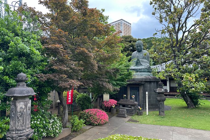 Tokyo : Yanaka and Nezu-Old Traditional Town Cultural Experience - Cedar tree, then Yuyake Dandan: the photo moments with purpose