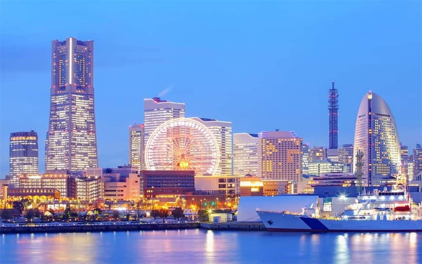 Tokyo Yokohama Night View Tour With Kamakura And Enoshima - Komachi Street: snacks, souvenirs, and a practical break