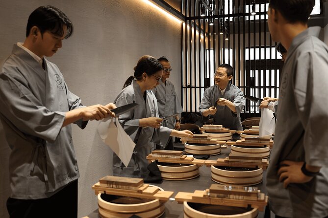 Traditional Japanese Knife Sharpening Class - Whetstones and grits, what you actually learn