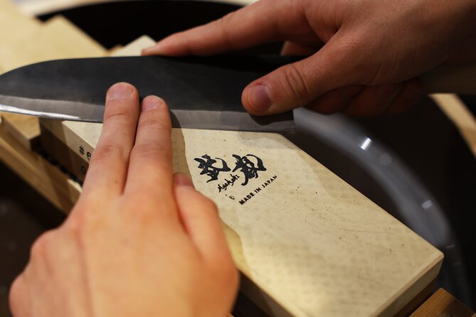 Traditional Japanese Knife Sharpening Class - The 2-hour flow, from history to hands-on sharpening