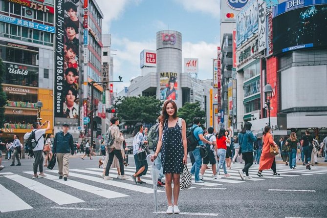 Travel Tokyo with Your Own Personal Photographer - The one-hour route: Shibuya Crossing, Tokyo Tower, Shinjuku Golden Gai