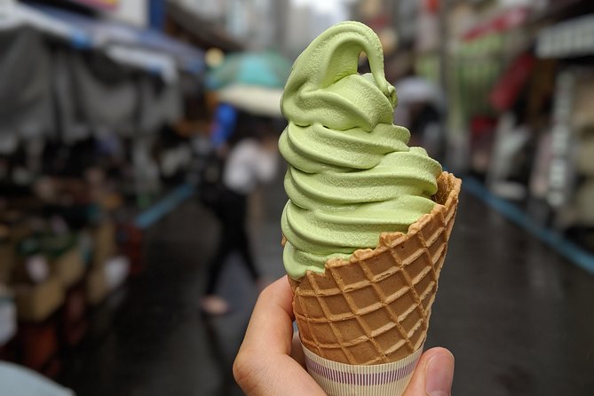 Tsukiji Fish Market Food Tour: Seafood, Street Food & Hidden Gems - The 2.5-hour loop: what you actually do during the walk