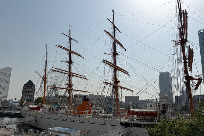 Variety of Tokyo or Yokohama Tours Customizable and Memorable - Tokyo’s Landmark Loop: Tokyo Tower, Zojoji Temple, and the Imperial Area