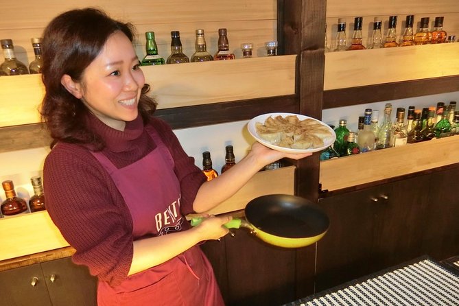 Vegan/Vegetarian Ramen and Gyoza by Bentoya cooking - What the small group size changes for you