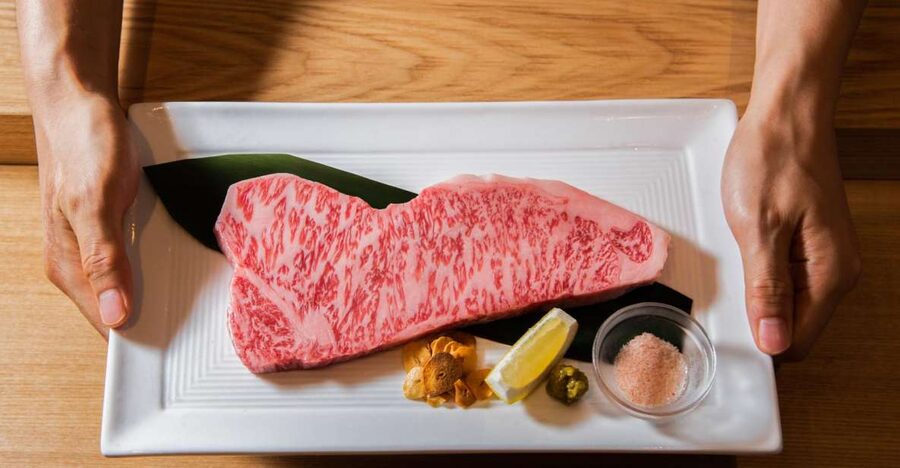 Wagyu & Sake 8 Course Tasting Dinner in Shinjuku - Getting to Ushinobi Sake Bar at Okubo, and finding the hidden entrance