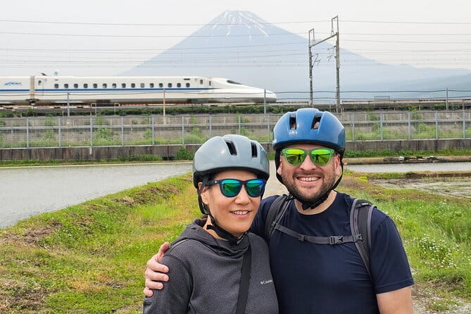 Winter Special: Clear View Mt. Fuji E-Bike Tour - The ride setup: Miyata Ridge Runner, helmet, and what to wear