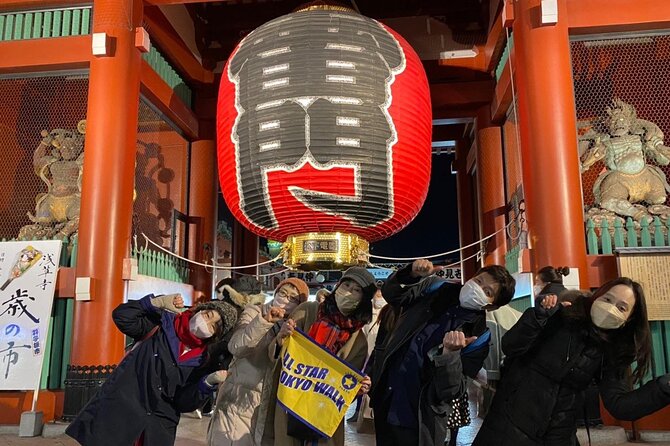 Yanaka and Asakusa Walk around DOWNTOWN TOKYO like a local - Yanaka to Asakusa at 3:30 pm, ending by Kaminarimon Gate