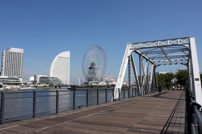 Yokohama 4hr Private Tour with Government-Licensed Guide - Minato Mirai 21: modern Yokohama in one photo-friendly chunk
