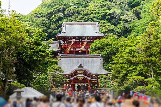 Yokohama and Kamakura Private Day Trip from Tokyo - Yokohama Chinatown: big appetite, big walking comfort