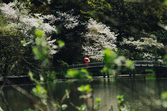 Yokohama Private Tours with Locals: 100% Personalized, See the City Unscripted - How the tour handles walking, transit, and pacing