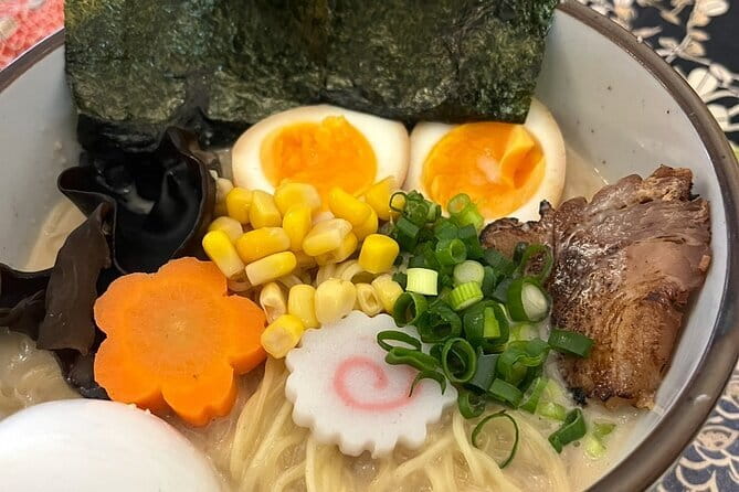 Yokohama Ramen Adventure From a Local Noodle Factory to Home - Inside the Historic Factory, From Dough Choices to Blade-Made Noodles