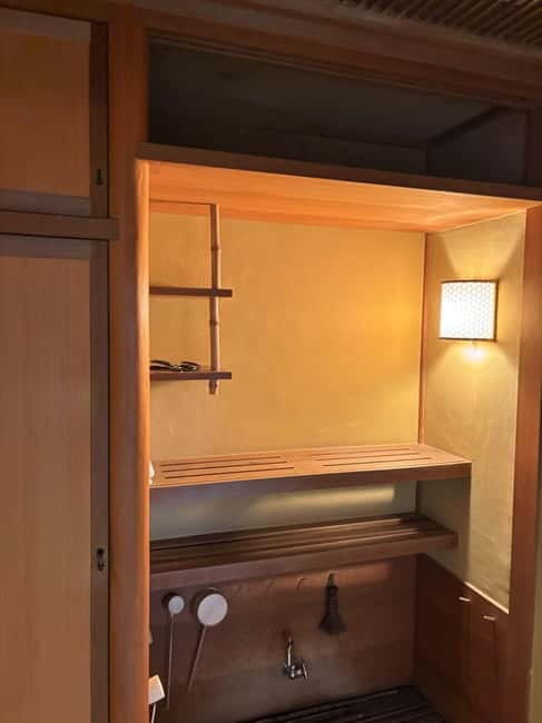 Yokohama : Tea Ceremony with Sweets and Souvenir - The tea set souvenir, why it is more than a cheap memento